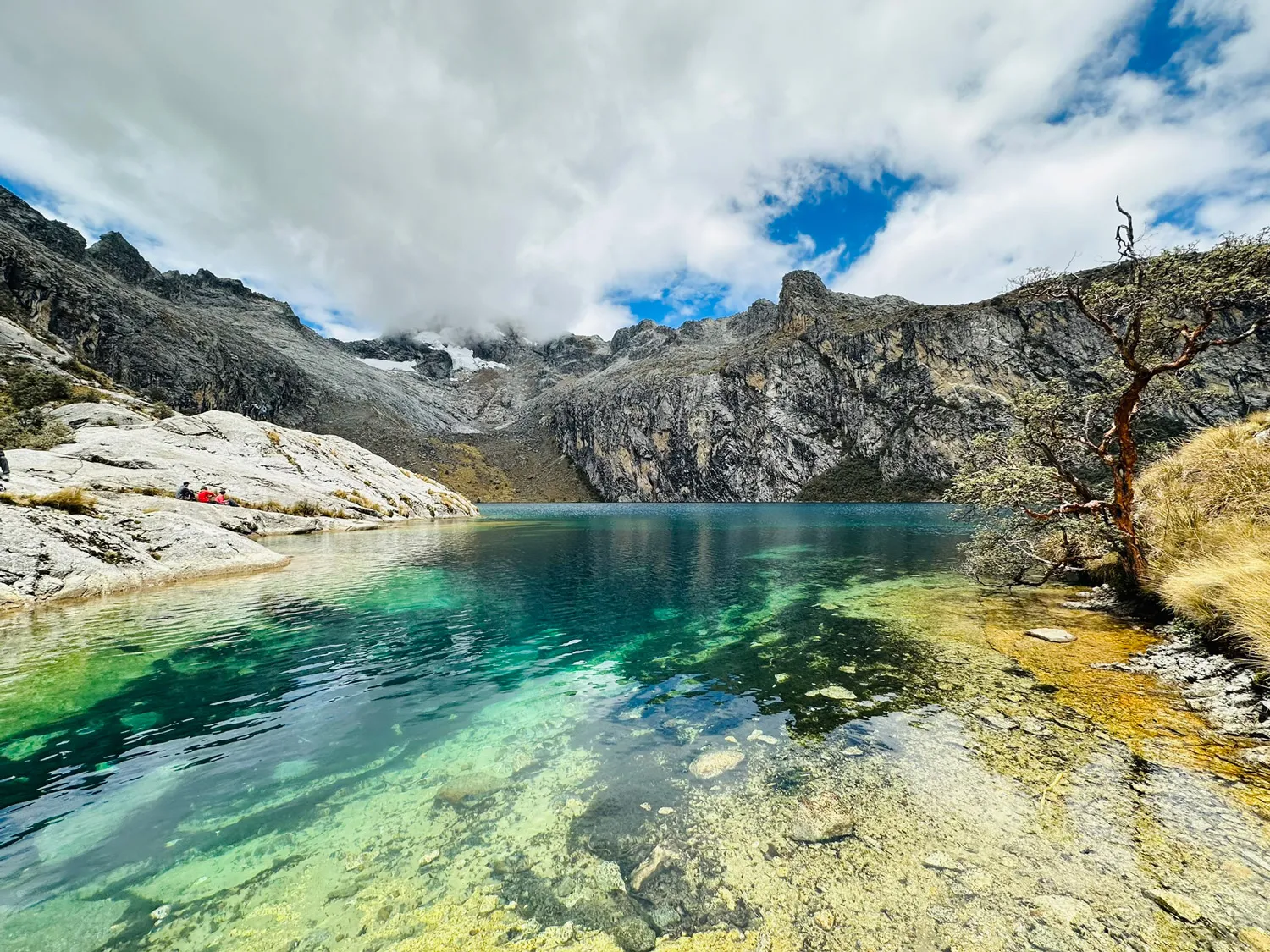 Nevado Vallunaraju